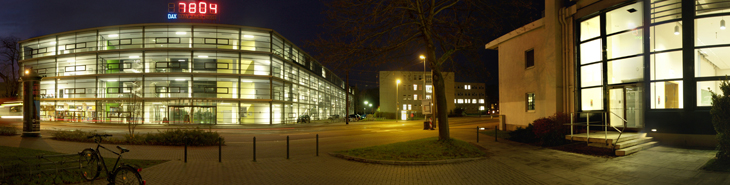Campus bei Nacht